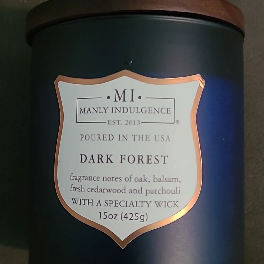 Manly Indulgence Candle, Dark Forest, 15oz - Picture 1 of 2
